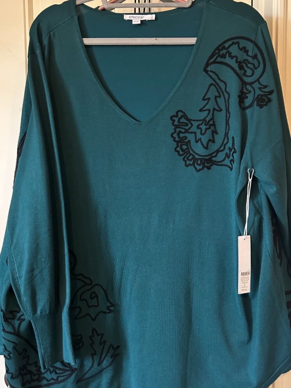 Chico's NWT 4 (3x) V Neck Peacock Teal Embroidered Sweater. Soft and Classy!